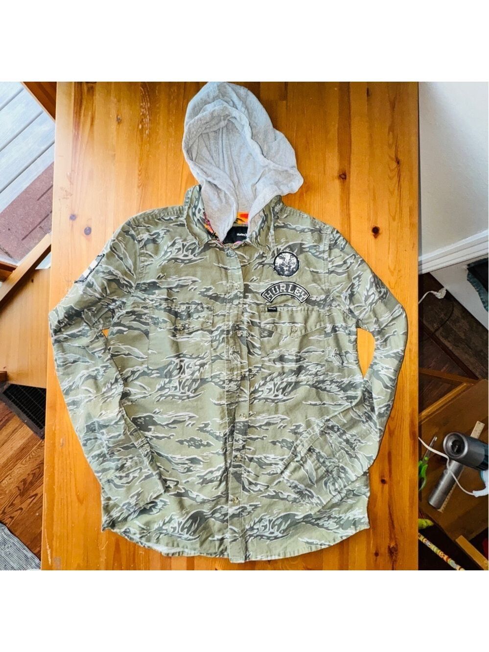 Hurley camouflage hooded shirt
